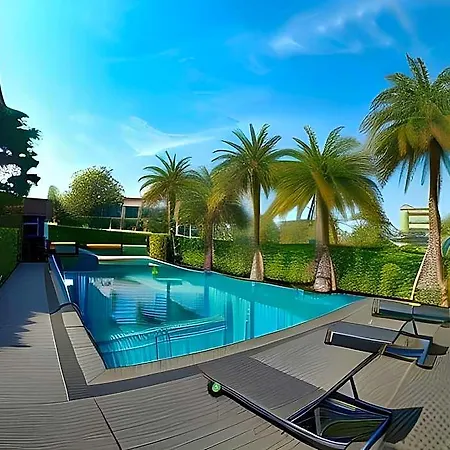 Raweewan Residence